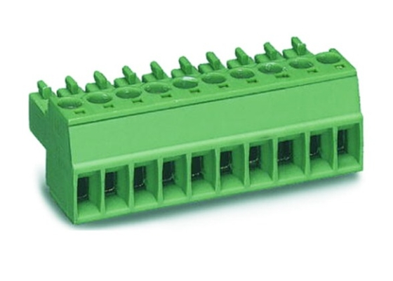 قطعة محطة إناثية قابلة للتوصيل 3.5mm Pitch 300V 8A 2-22 القطب PA66 M2 المسمار الأخضر