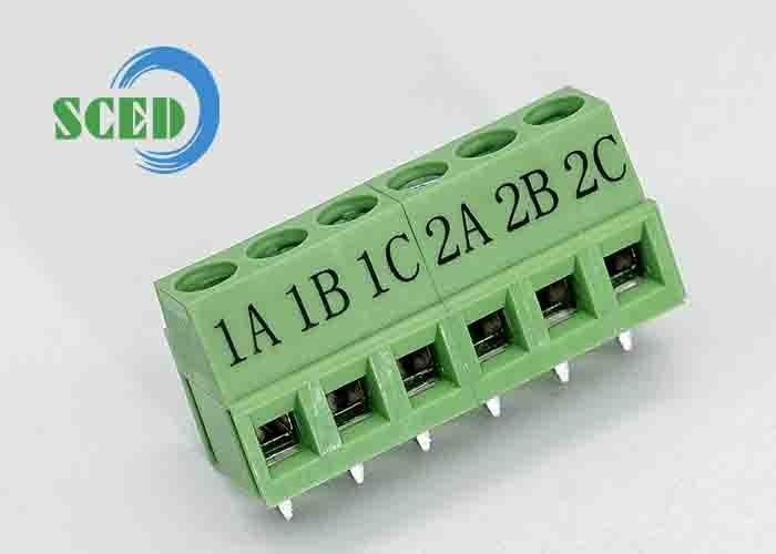 أخضر 5.08mm 300V 10A PA66 بلوك محطة PCB النوع اليورو للسيطرة الآلية