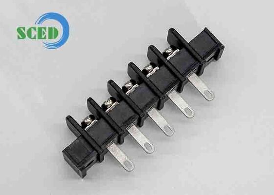 معيار توصيل 2.5mm2 حاجز الحاجز يحتوي على 2 قطب و UL94V0 فئة قابلية للاشتعال ضمان حماية الدائرة